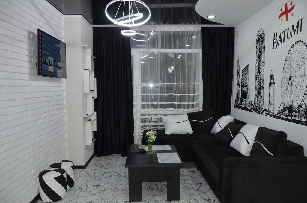 Studio "Black - White" Batumi Exterior foto
